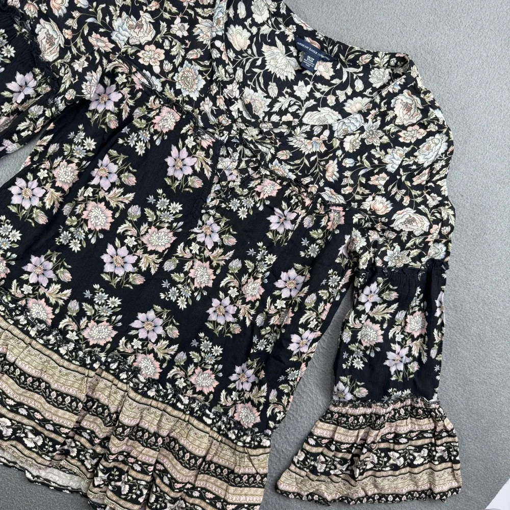 American Eagle Top Womens XS Black Floral‎ Bell Sleeve Peplum Boho Blouse Shirt
